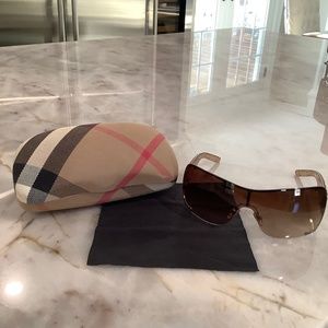 Burberry sunglasses